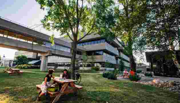 UQAC_Campus_©Canopée_2021 (3)-min